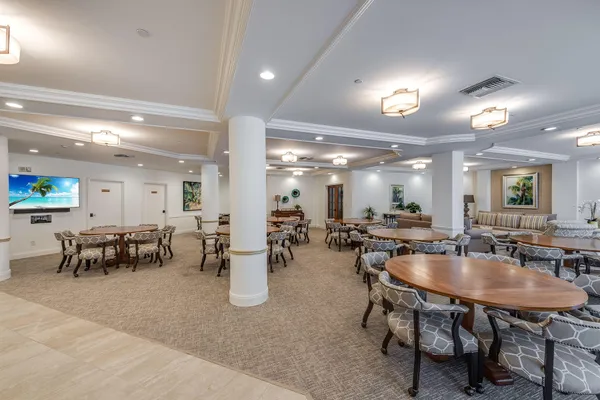 $5,650,000 | 176 South Collier Boulevard, Unit PHA, Marco Island, FL 34145