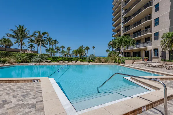 $5,650,000 | 176 South Collier Boulevard, Unit PHA, Marco Island, FL 34145