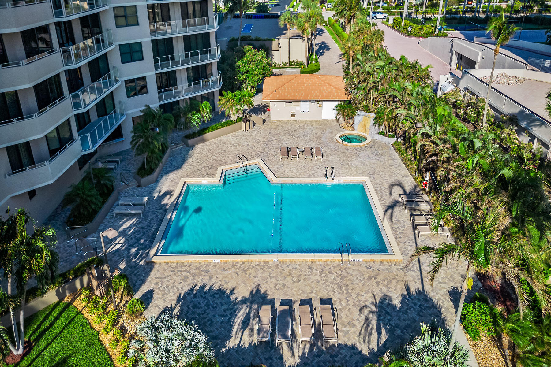 176 South Collier Boulevard, Unit PHA Marco Island, FL 34145 - Photo 43 of 50 225082092u