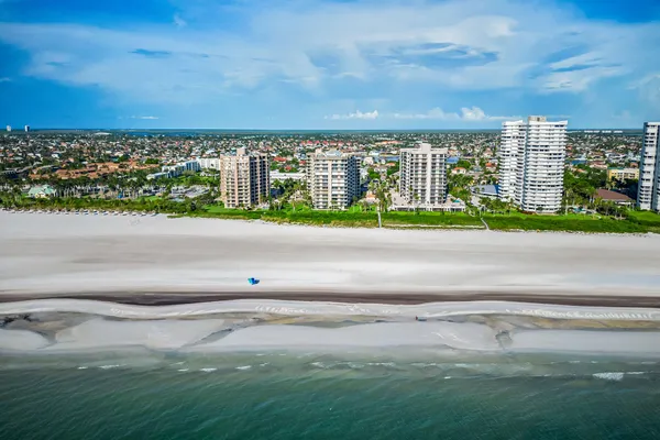 $5,650,000 | 176 South Collier Boulevard, Unit PHA, Marco Island, FL 34145