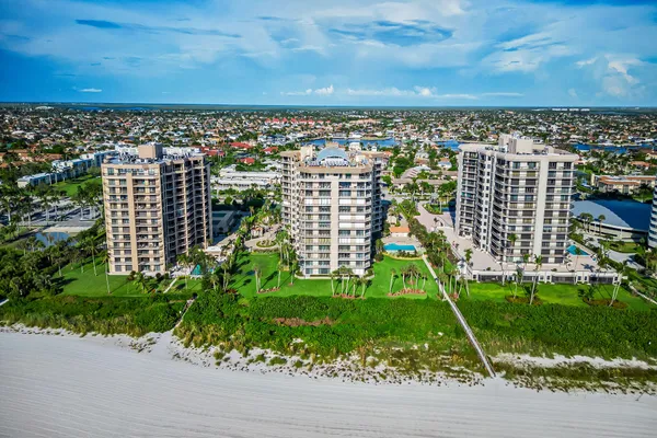 $5,650,000 | 176 South Collier Boulevard, Unit PHA, Marco Island, FL 34145