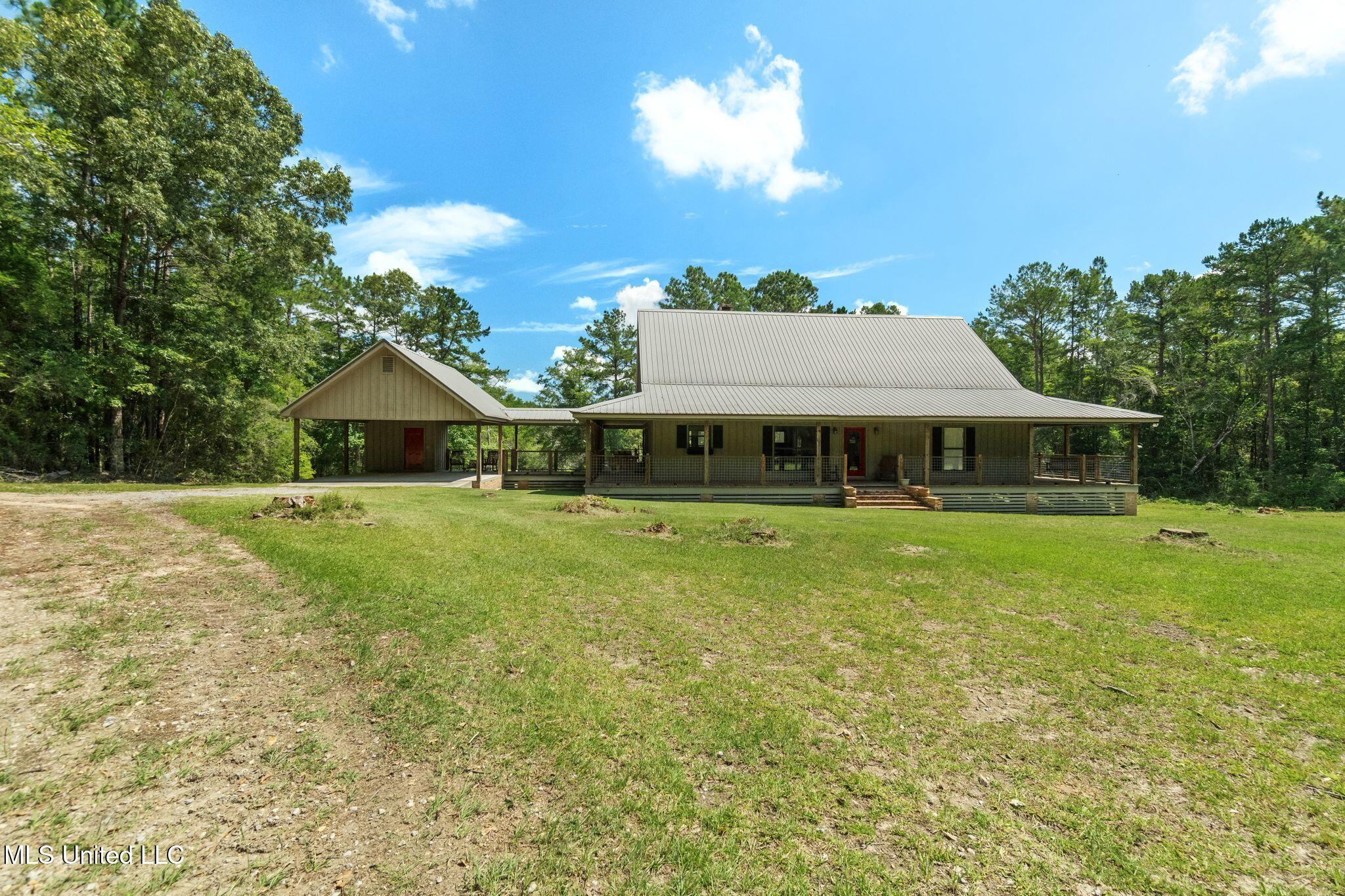 127 Ashe Road Poplarville, MS 39470 - Photo 4 of 66 127_Ashe_Rd-3