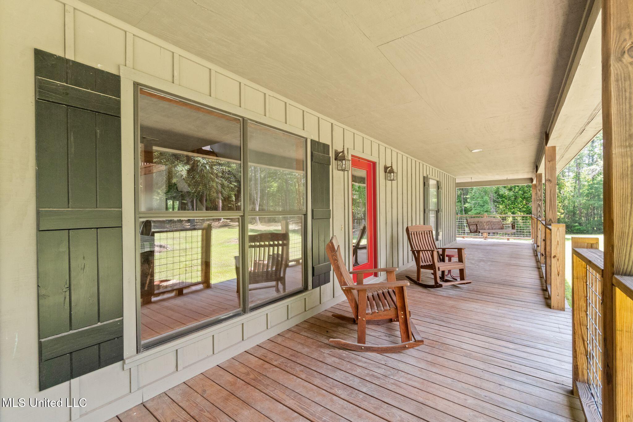 127 Ashe Road Poplarville, MS 39470 - Photo 8 of 66 127_Ashe_Rd-7