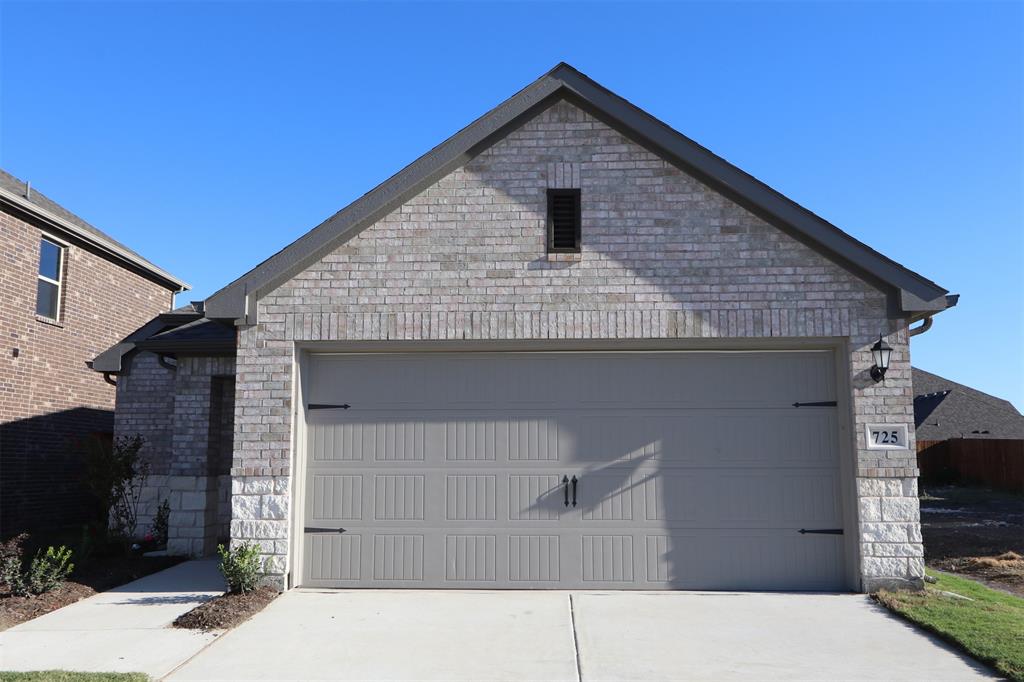 725 Hidden Feather Dr  