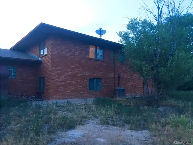 $1,795 | 738 South Watermelon Drive, Pueblo, CO 81007