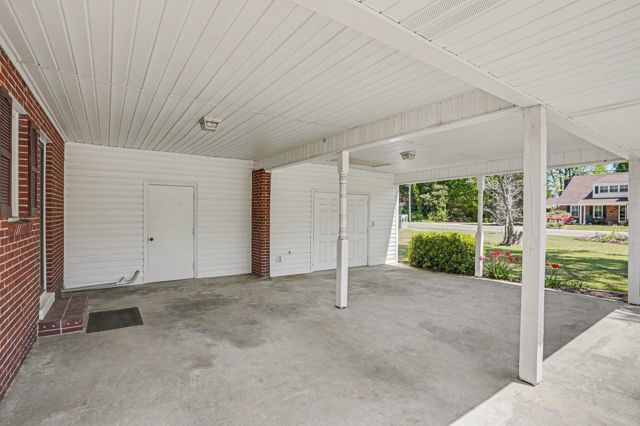 4375 Thomas Street Loris, SC 29569 - Photo 5 of 33