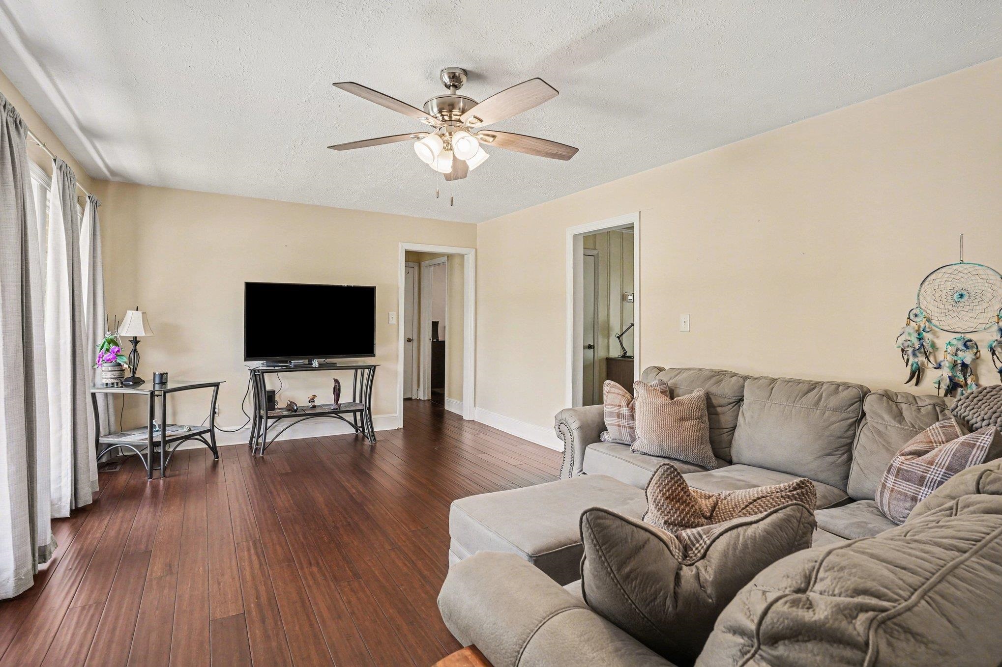 4375 Thomas Street Loris, SC 29569 - Photo 8 of 33