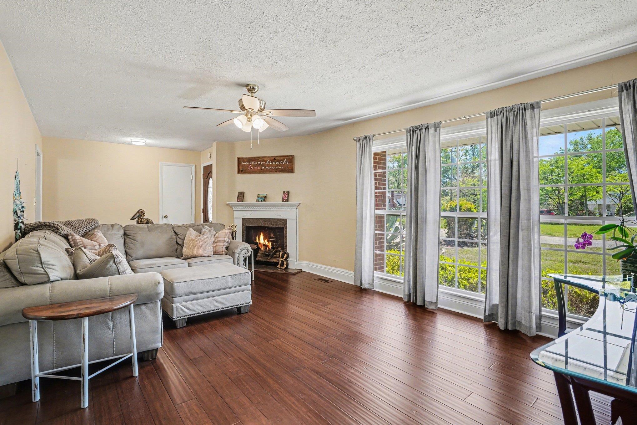 4375 Thomas Street Loris, SC 29569 - Photo 9 of 33