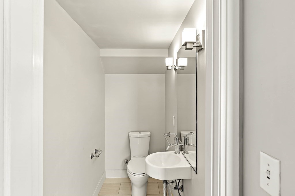 33 3rd Avenue, Unit PH309 Boston, MA 02129 - Photo 11 of 23