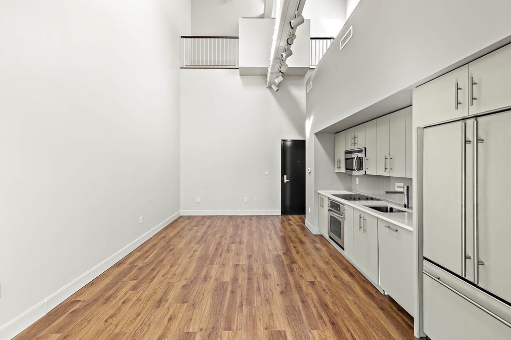 33 3rd Avenue, Unit PH309 Boston, MA 02129 - Photo 10 of 23