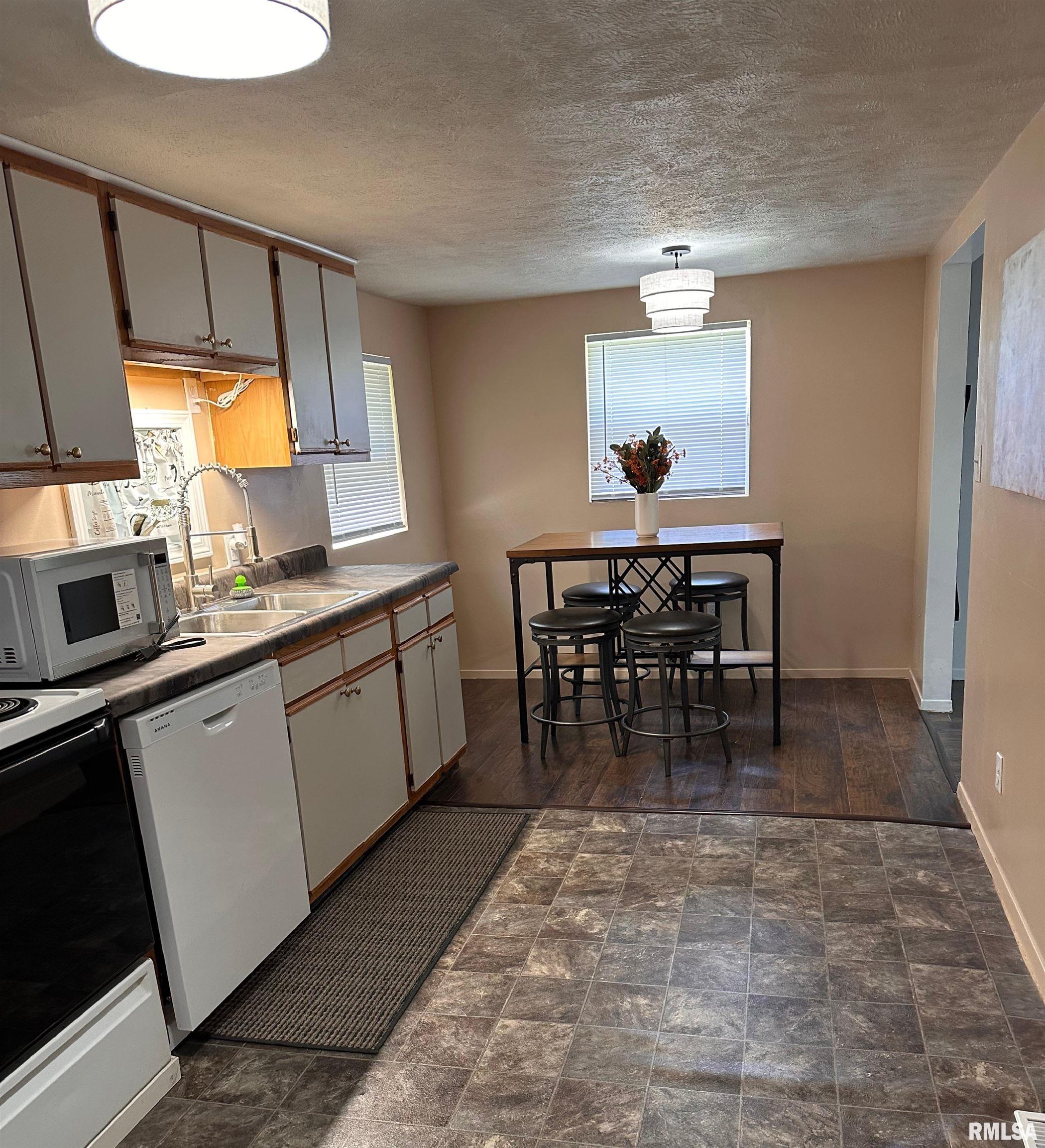 143 South Wesley Street Springfield, IL 62703 - Photo 13 of 20