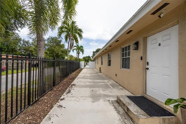 $1,000,000 | 600 Northwest 99th Street, Miami, FL 33150