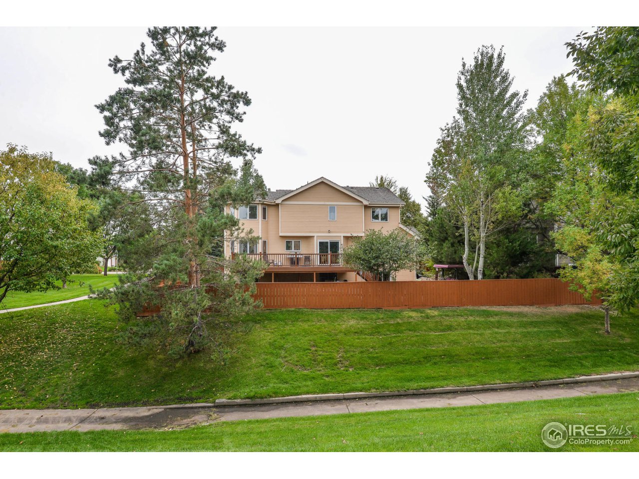 1712 Silvergate Road Fort Collins, CO 80526 - Photo 13 of 39 Gallery Image 13