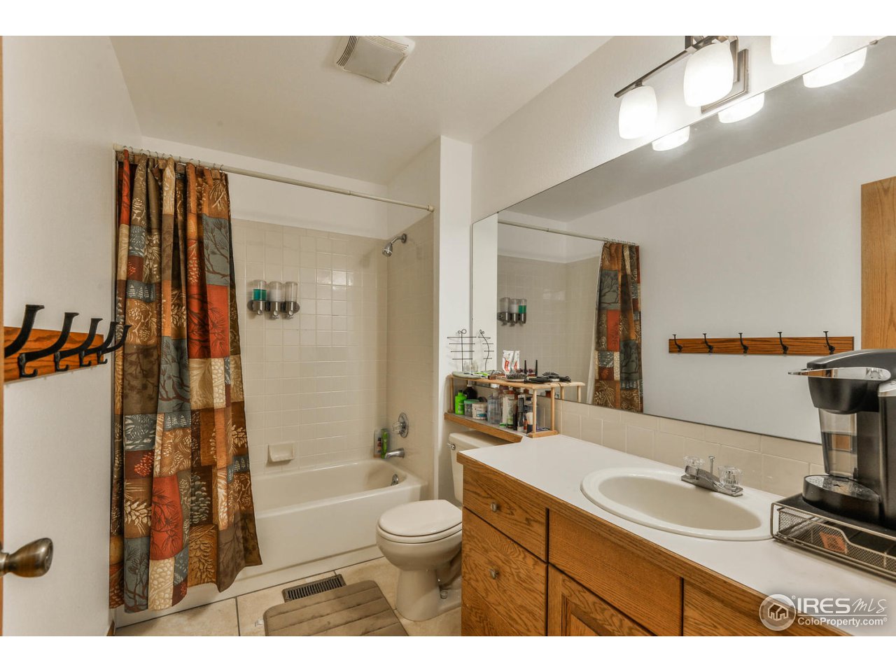 1712 Silvergate Road Fort Collins, CO 80526 - Photo 22 of 39 Gallery Image 22