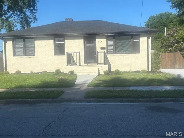 $154,900 | 320 South Main Street, Wood River, IL 62095