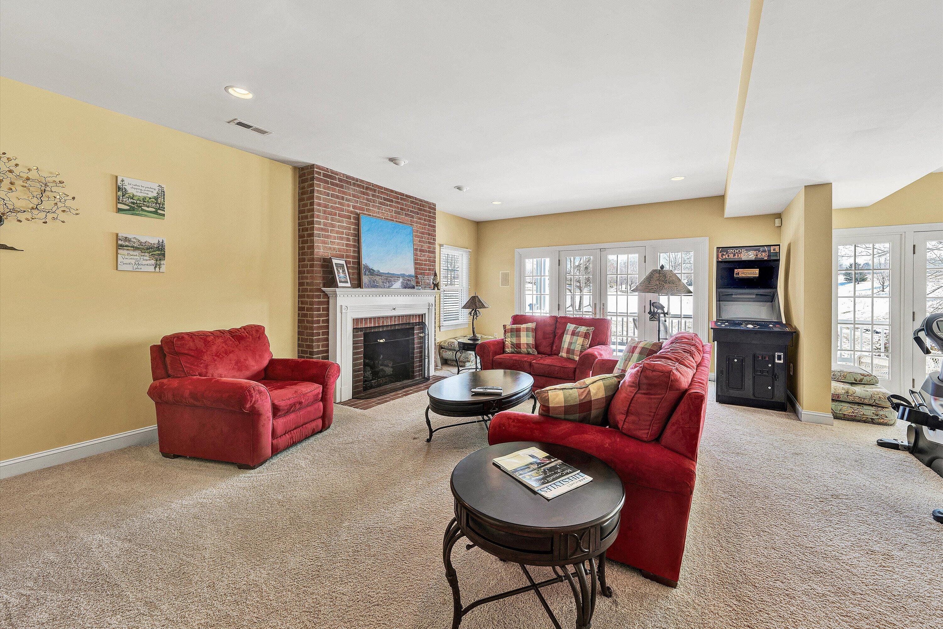 75 Milestone Lane Penhook, VA 24137 - Photo 34 of 54 34-DSC00094