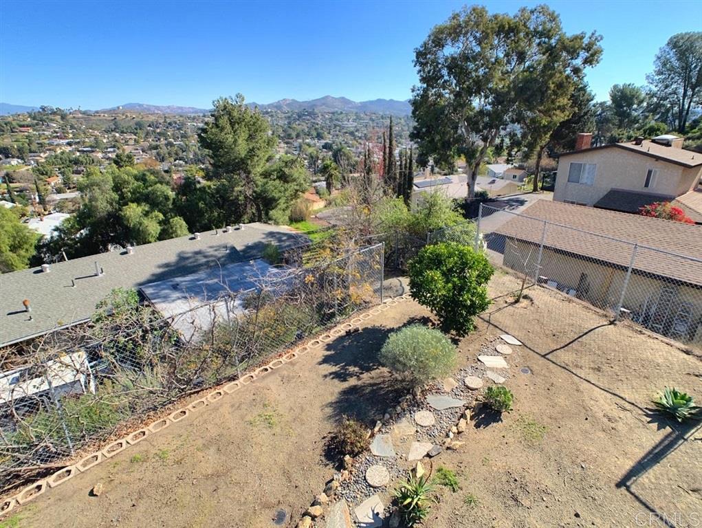 11807 Altadena Road Lakeside, CA 92040 - Photo 13 of 19