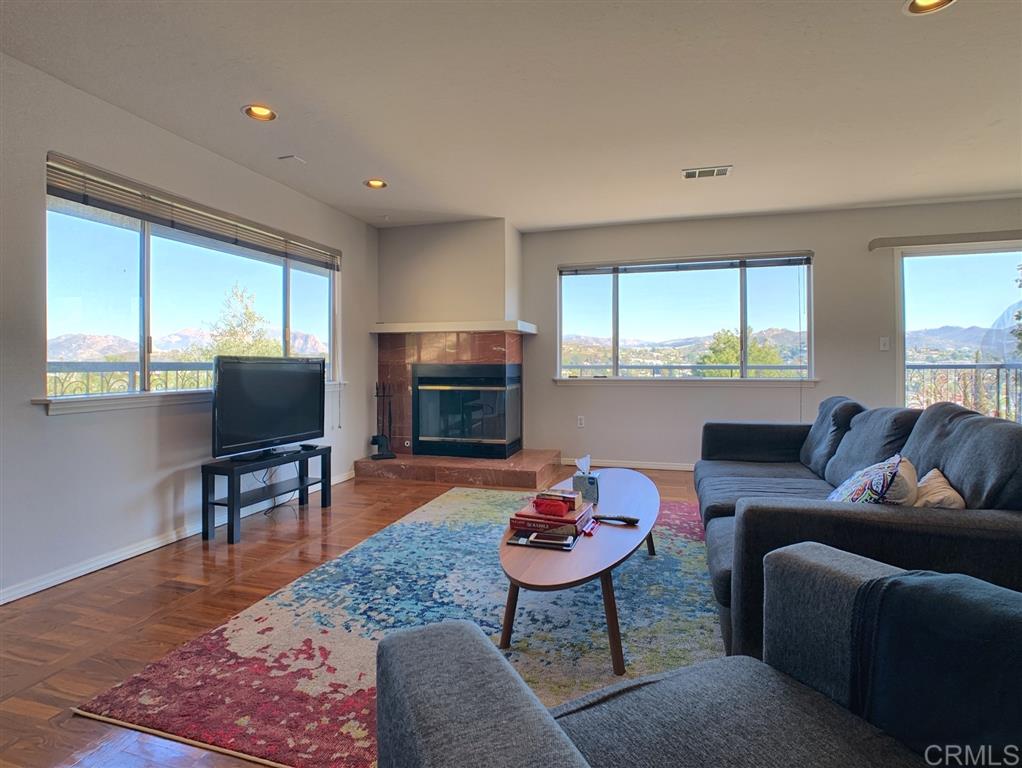 11807 Altadena Road Lakeside, CA 92040 - Photo 5 of 19