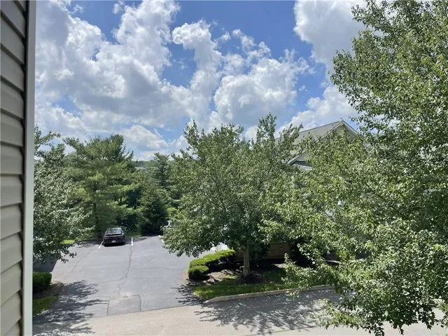 $277,000 | 1521 Eagle Pointe Drive, Canonsburg, PA 15317