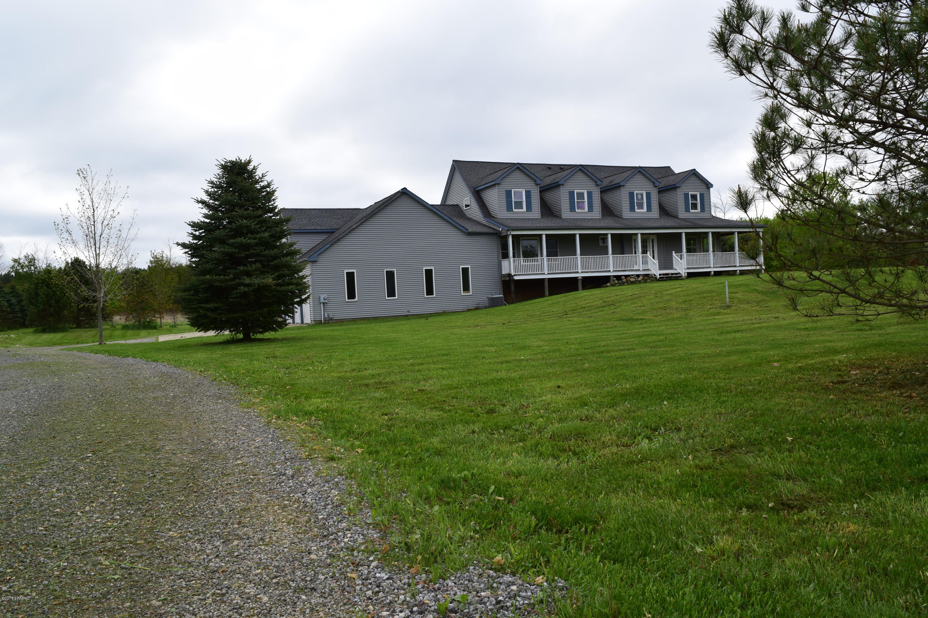 6197 South Ionia Bellevue, MI 49021 - Photo 2 of 39 DSC_0116