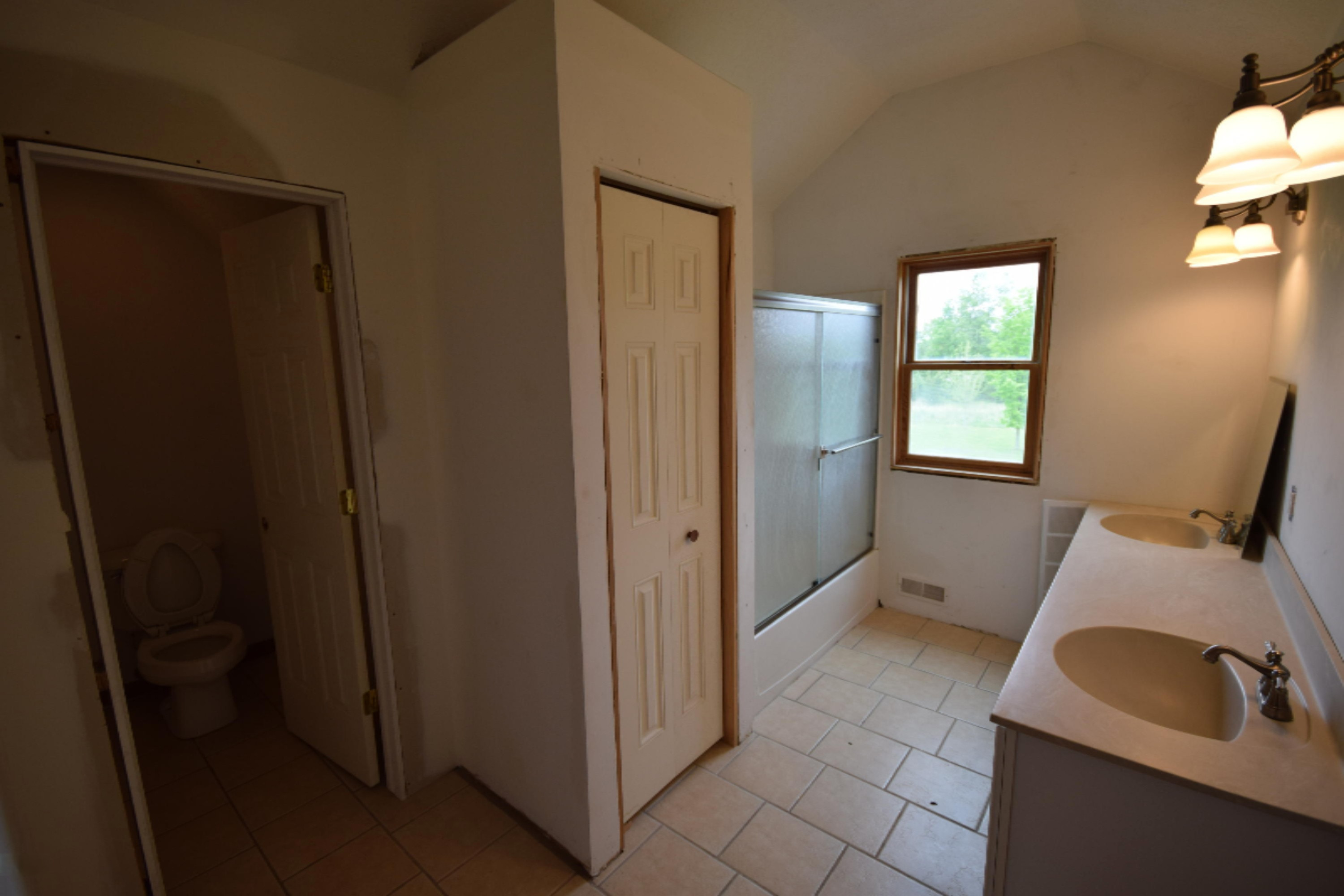 6197 South Ionia Bellevue, MI 49021 - Photo 31 of 39 DSC_0145