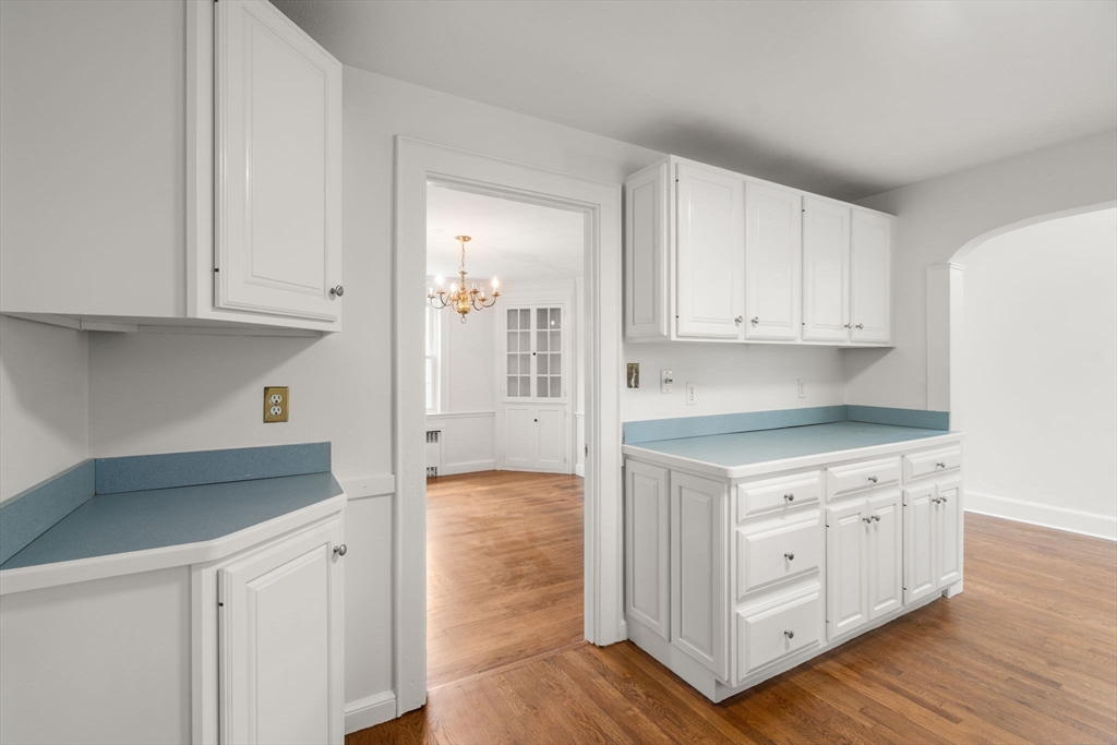 10 Magnolia Road Milton, MA 02186 - Photo 11 of 21