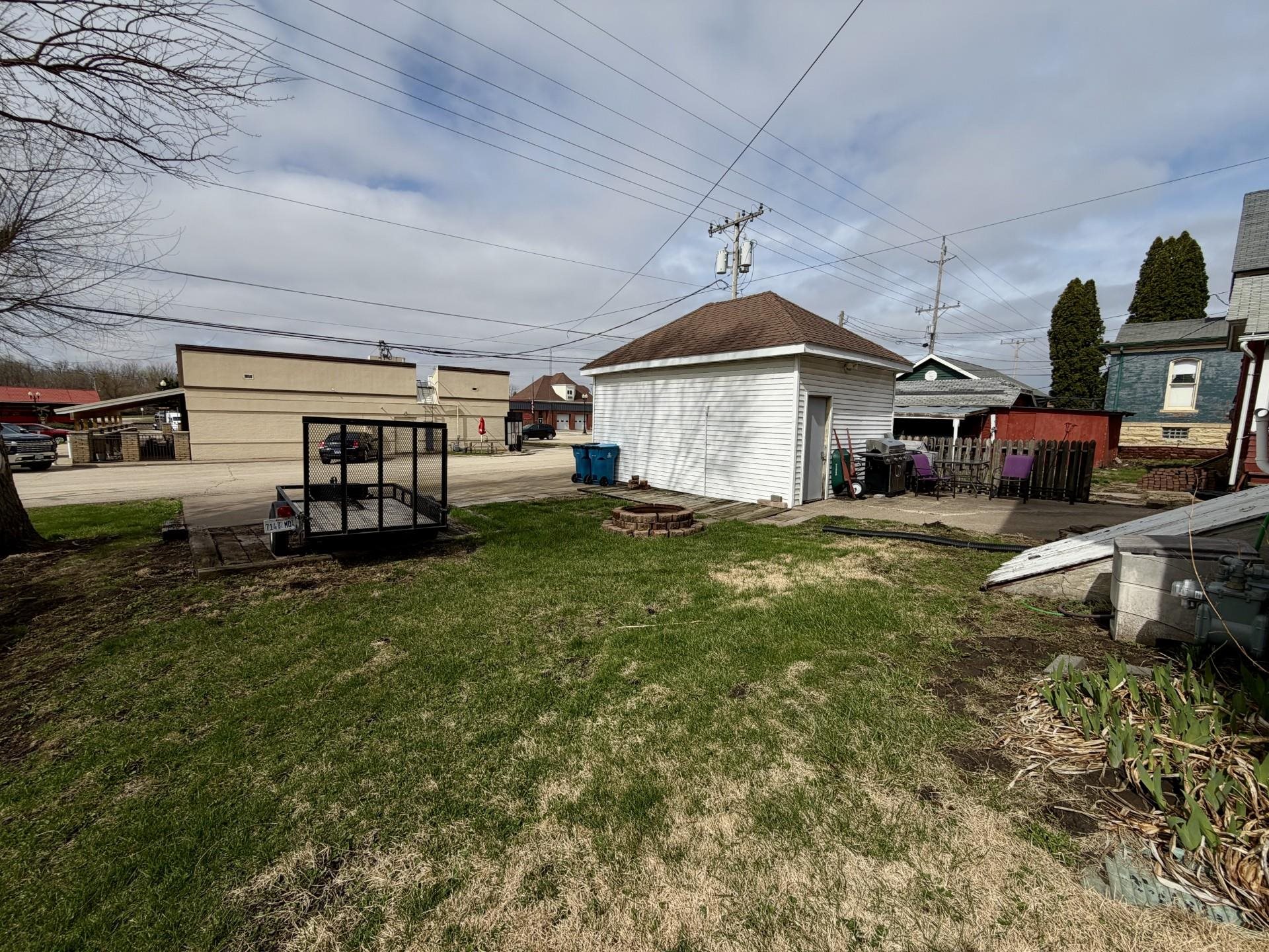 31 3rd Street Savanna, IL 61074 - Photo 42 of 42 a view of a house with a back yard