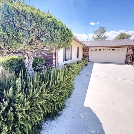 $405,000 | 13925 Burning Tree Drive, Victorville, CA 92395