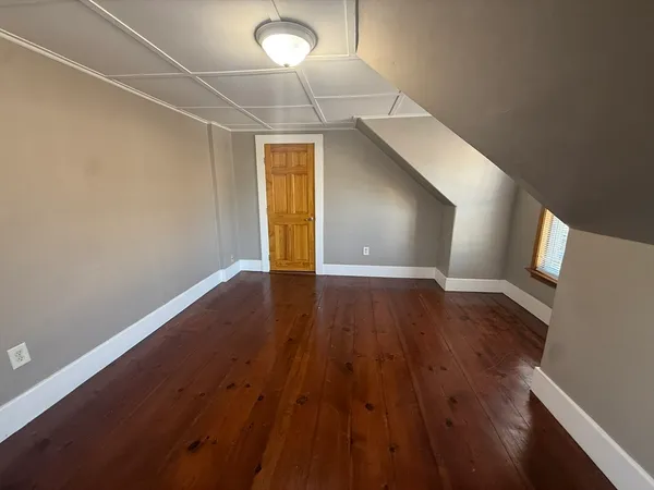 $3,200 | 406-408 Court Street, Unit 406, Plymouth, MA 02360