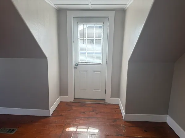 $3,200 | 406-408 Court Street, Unit 406, Plymouth, MA 02360