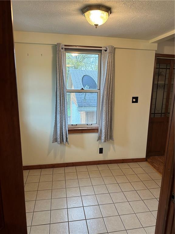 1133 Bonniebrook Road Butler, PA 16002 - Photo 7 of 37 Gallery Image 7