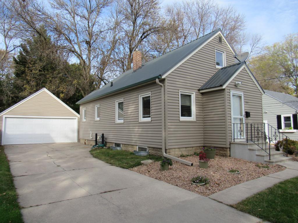 919 8th Avenue Northwest Rochester, MN 55901 - Photo 1 of 1