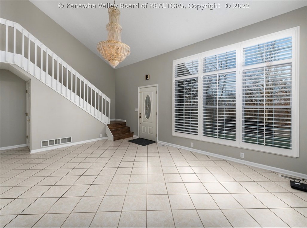 122 Summit Ridge Road Hurricane, WV 25526 - Photo 3 of 30 Gallery Image 3