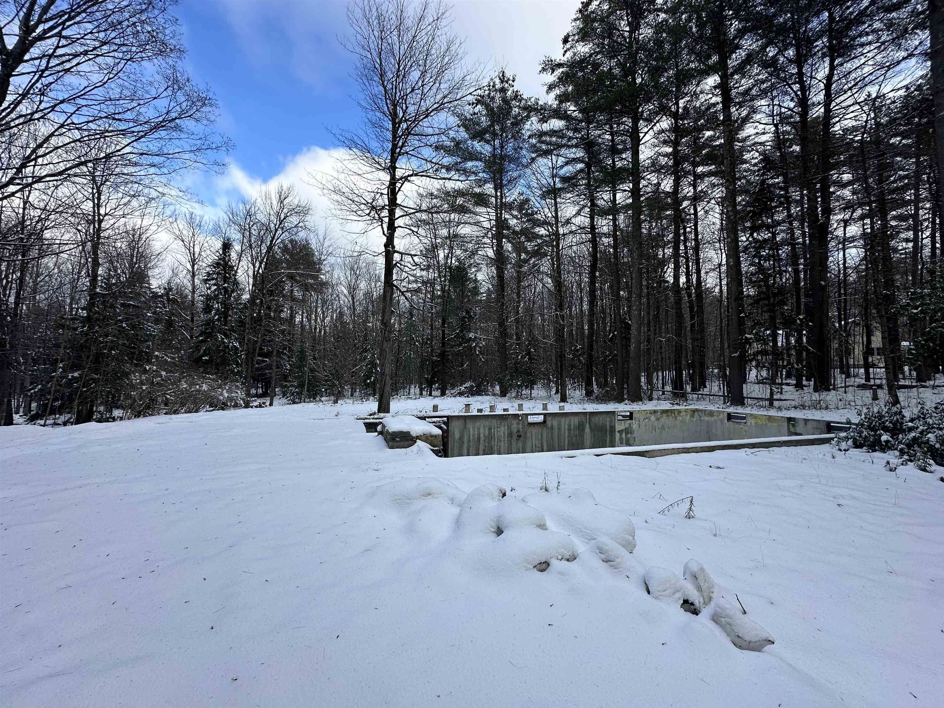 186 Page Road New London, NH 03257 - Photo 5 of 8 Gallery Image 5