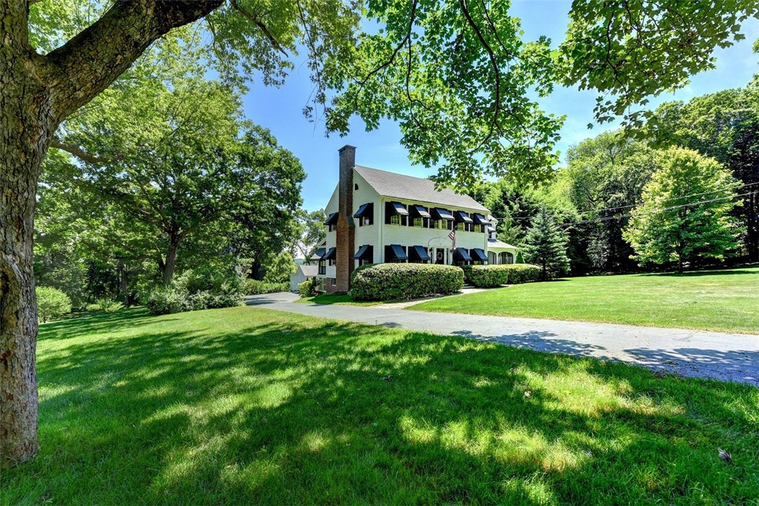 7 Hillside Road Cumberland, RI 02864 - Photo 1 of 40