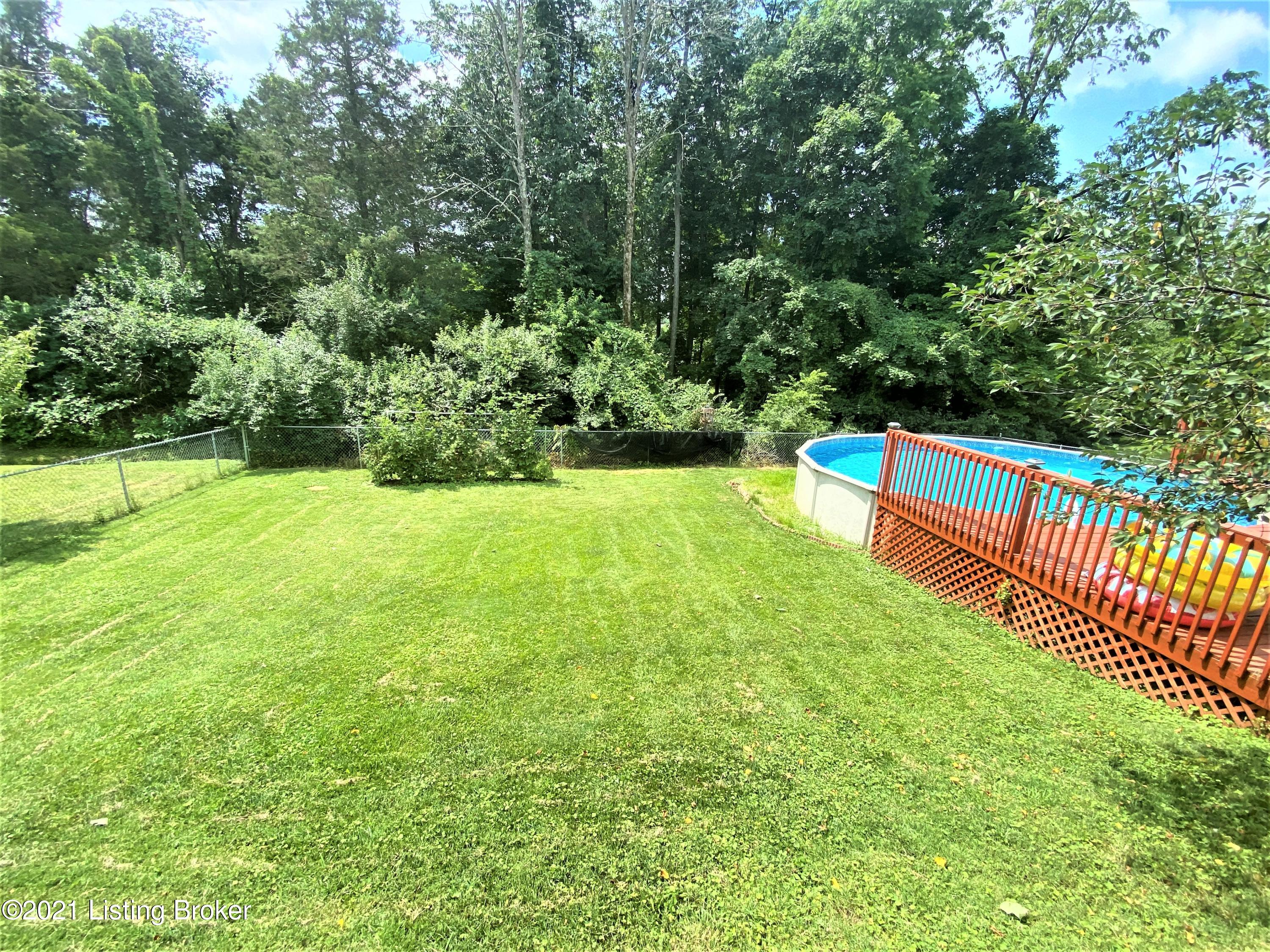 7216 Ridge Creek Road Louisville, KY 40291 - Photo 25 of 86 IMG_6153