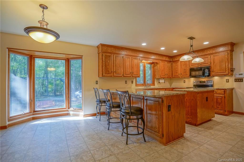 2415 Potter Road Waxhaw, NC 28173 - Photo 12 of 44 Gallery Image 12
