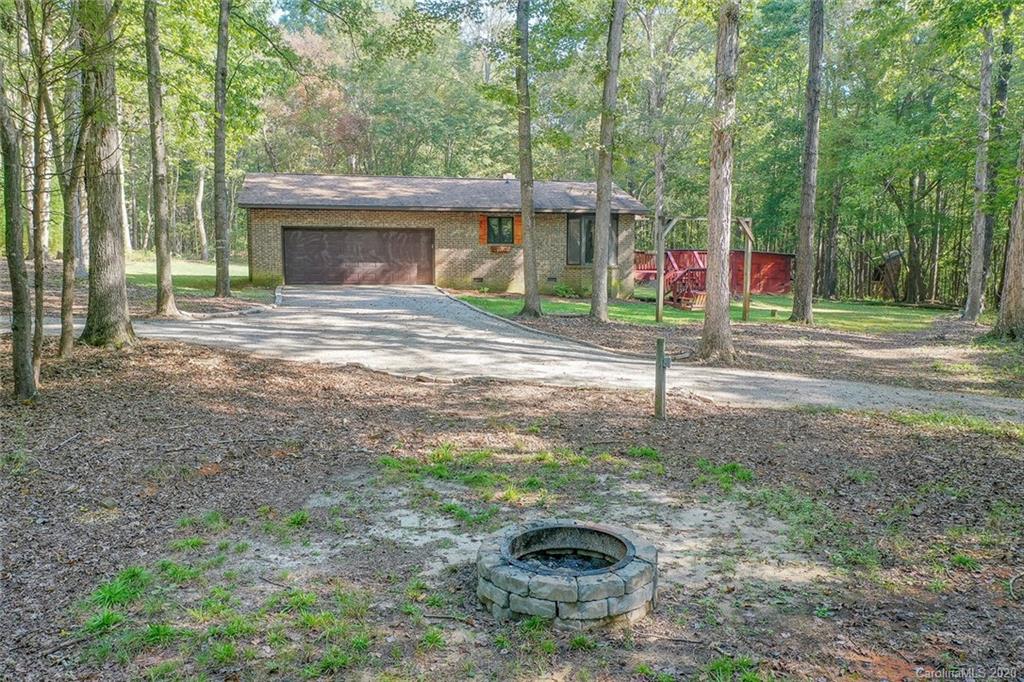2415 Potter Road Waxhaw, NC 28173 - Photo 37 of 44 Gallery Image 37