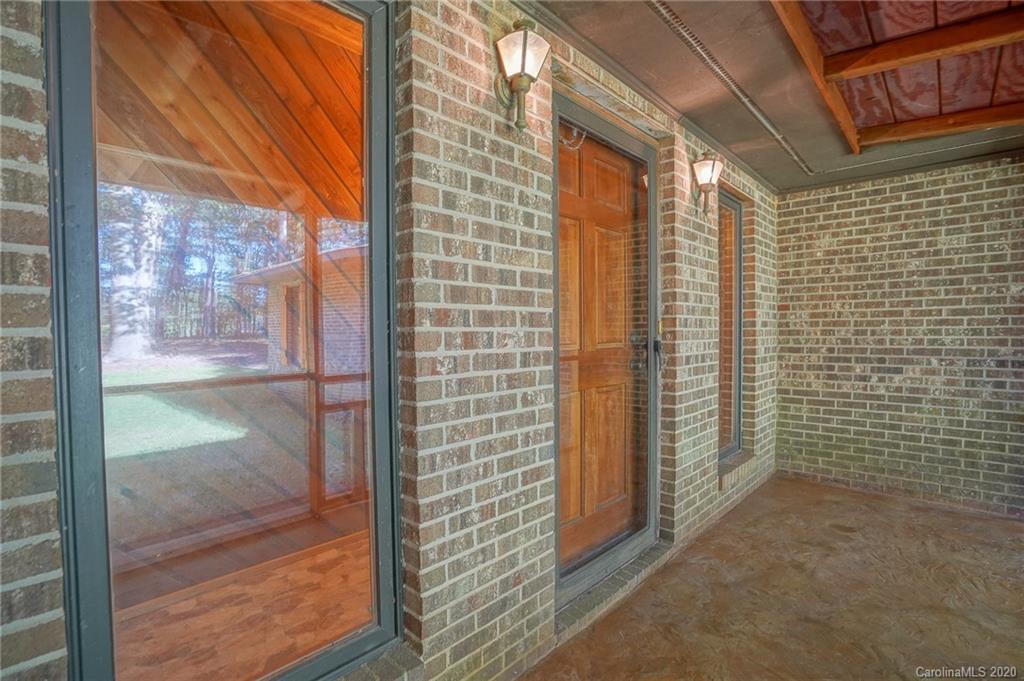 2415 Potter Road Waxhaw, NC 28173 - Photo 8 of 44 Gallery Image 8