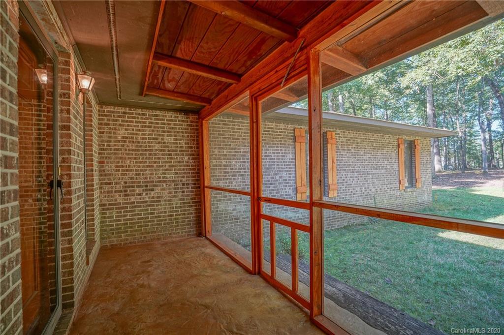 2415 Potter Road Waxhaw, NC 28173 - Photo 10 of 44 Gallery Image 10