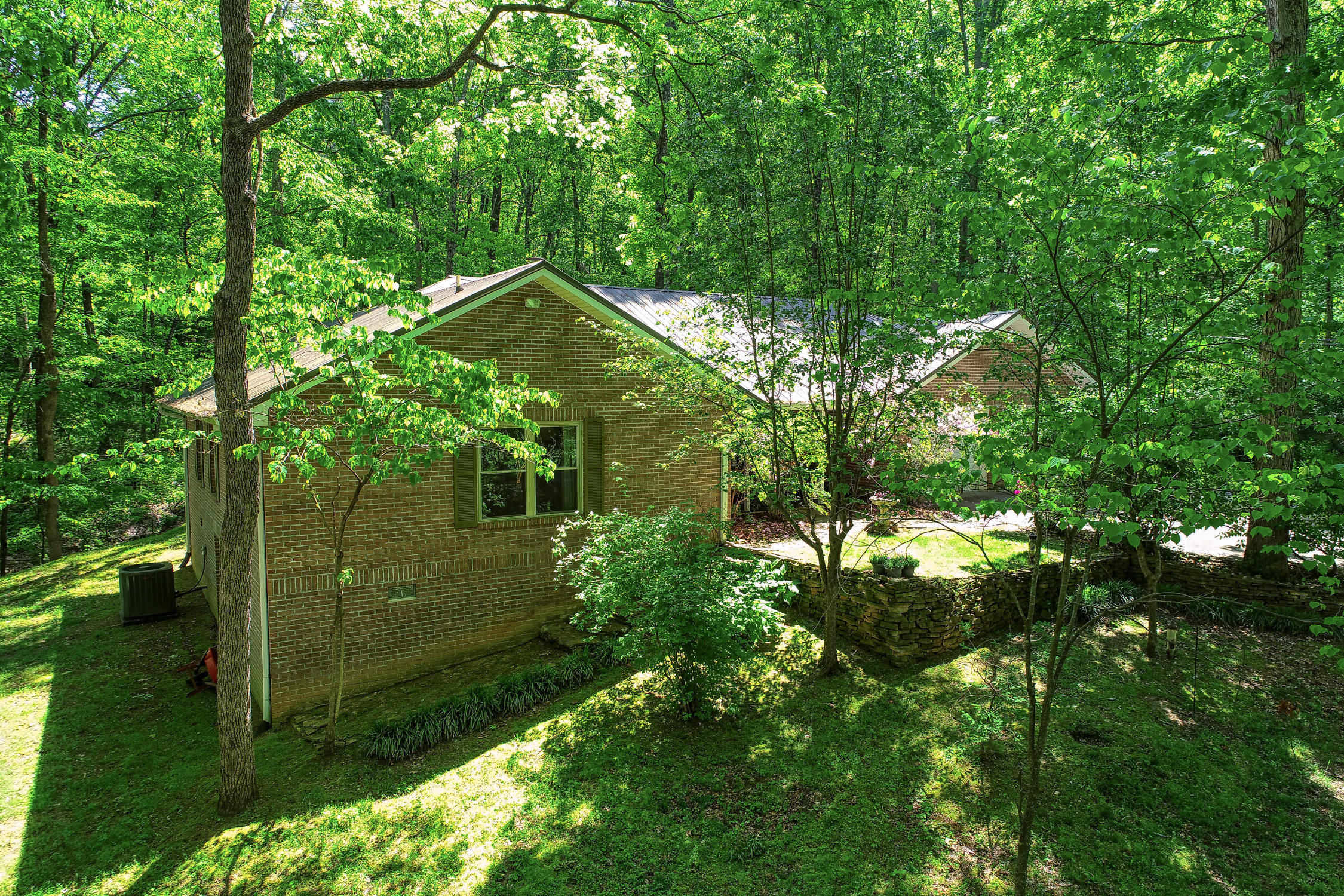 132 Rabbit Run Way Dandridge, TN 37725 - Photo 4 of 44 BG. 132 Rabbit Run. Dandridge MLSa (9 o