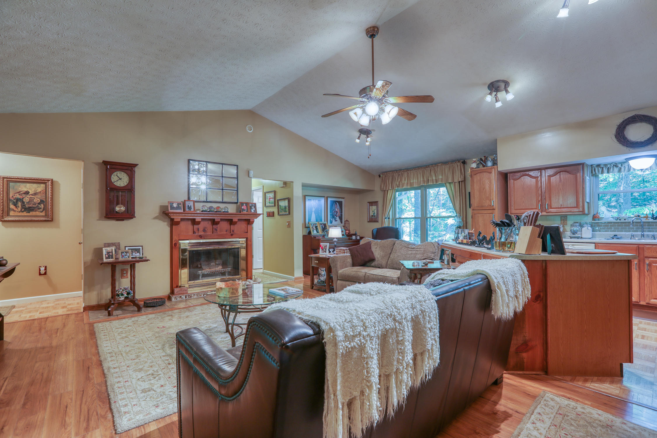 132 Rabbit Run Way Dandridge, TN 37725 - Photo 9 of 44 BG. 132 Rabbit Run. Dandridge MLSb (9 o