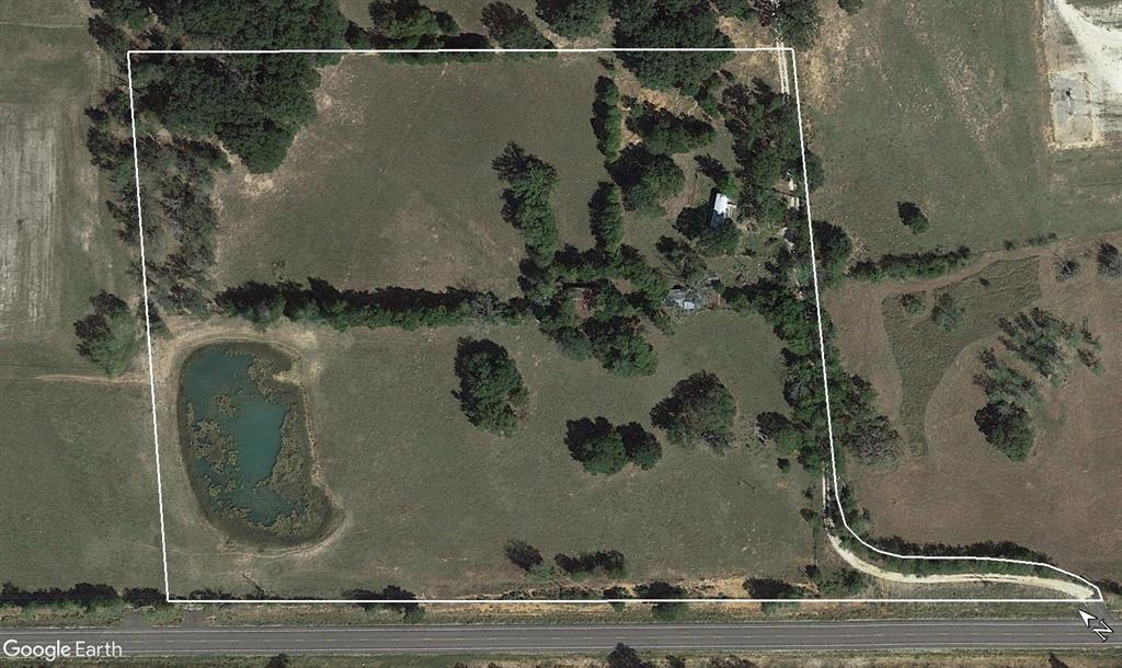 39 S South Groesbeck, TX 76642 - Photo 1 of 17