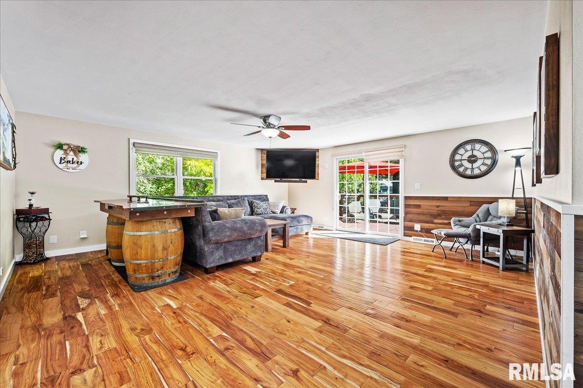 130 East High Point Road Peoria, IL 61614 - Photo 3 of 26 Gallery Image 3