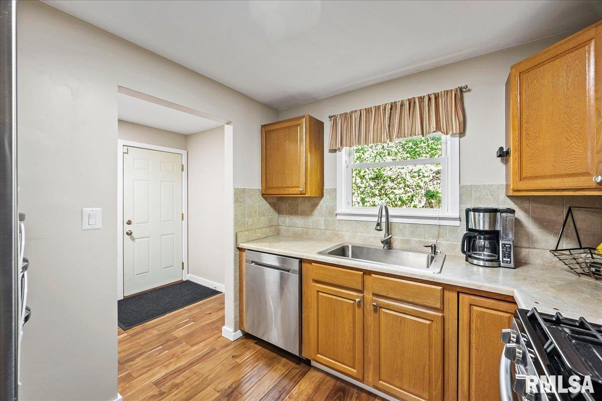 130 East High Point Road Peoria, IL 61614 - Photo 8 of 26 Gallery Image 8
