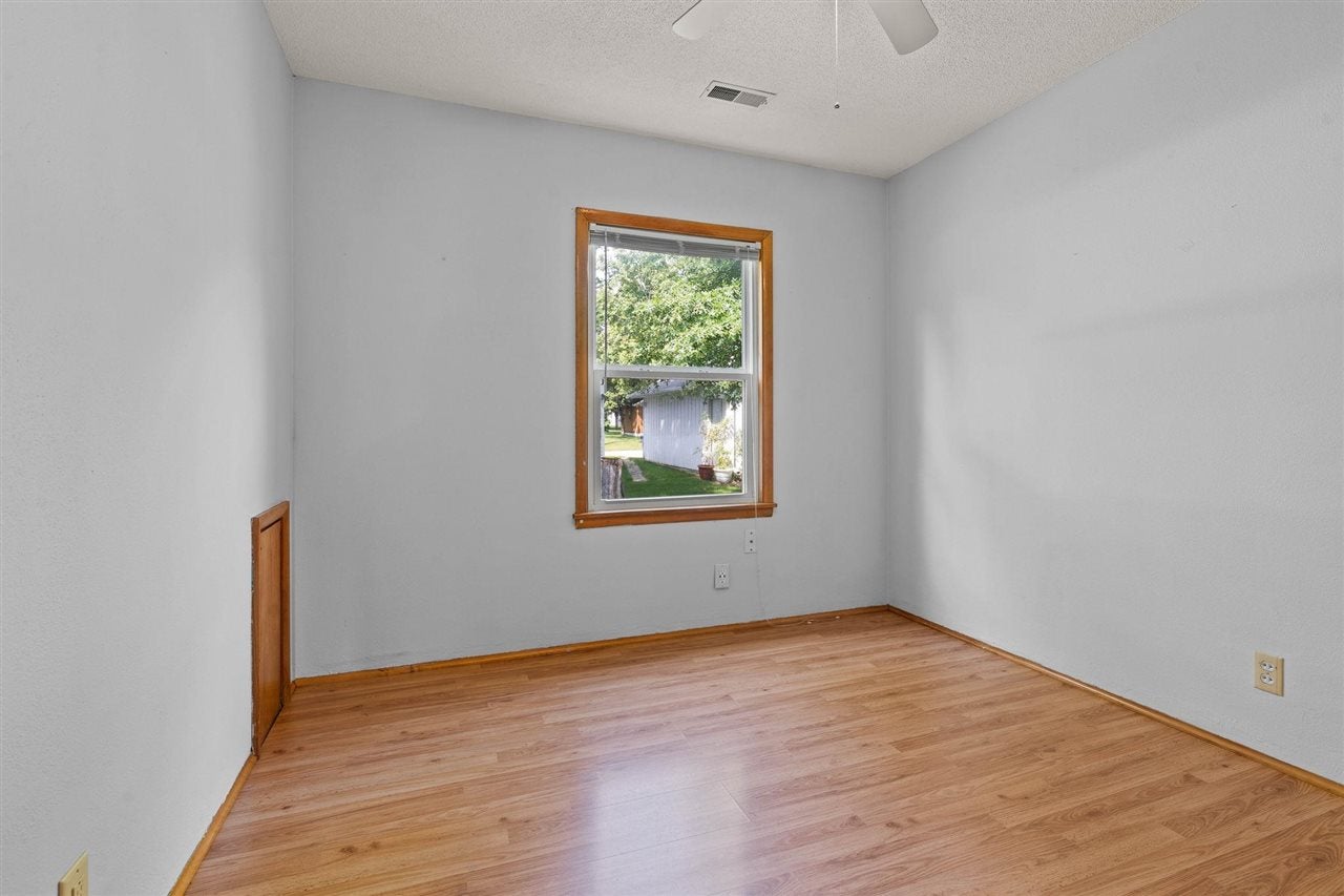 718 3rd Street Kalona, IA 52247 - Photo 19 of 33 Gallery Image 19