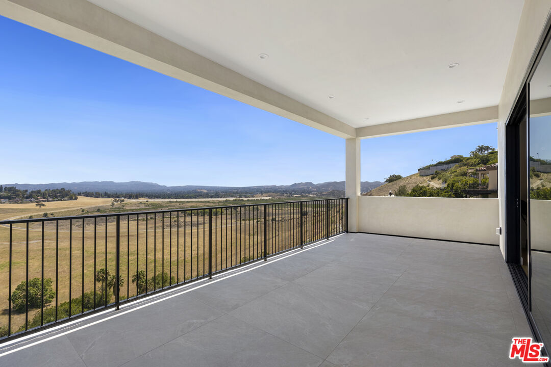 22328 South Summit Ridge Circle Chatsworth, CA 91311 - Photo 18 of 43