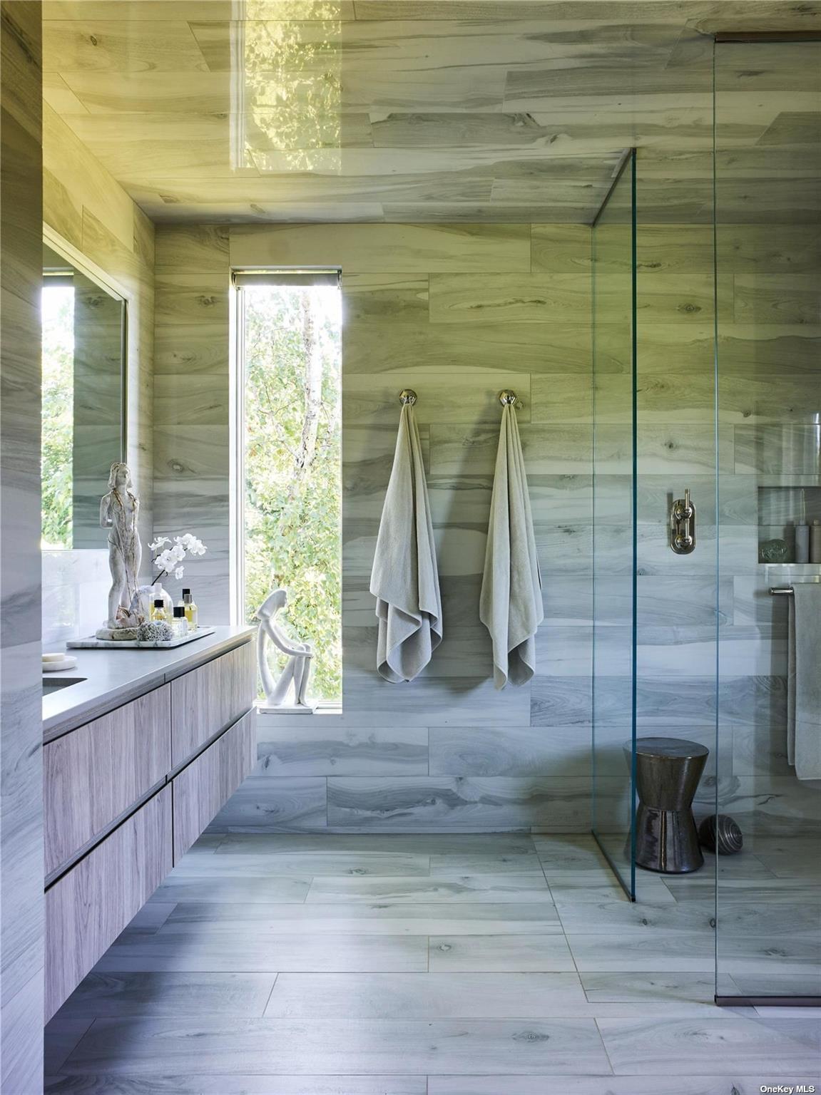 27840 Main Road Orient, NY 11957 - Photo 18 of 25 Primary Bathroom