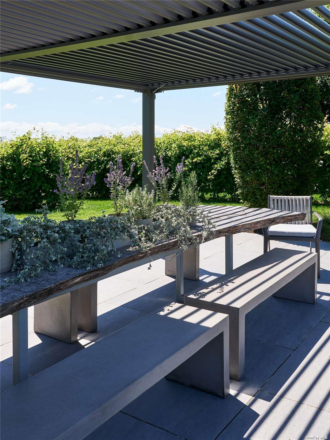 27840 Main Road Orient, NY 11957 - Photo 6 of 25 Patio Dining