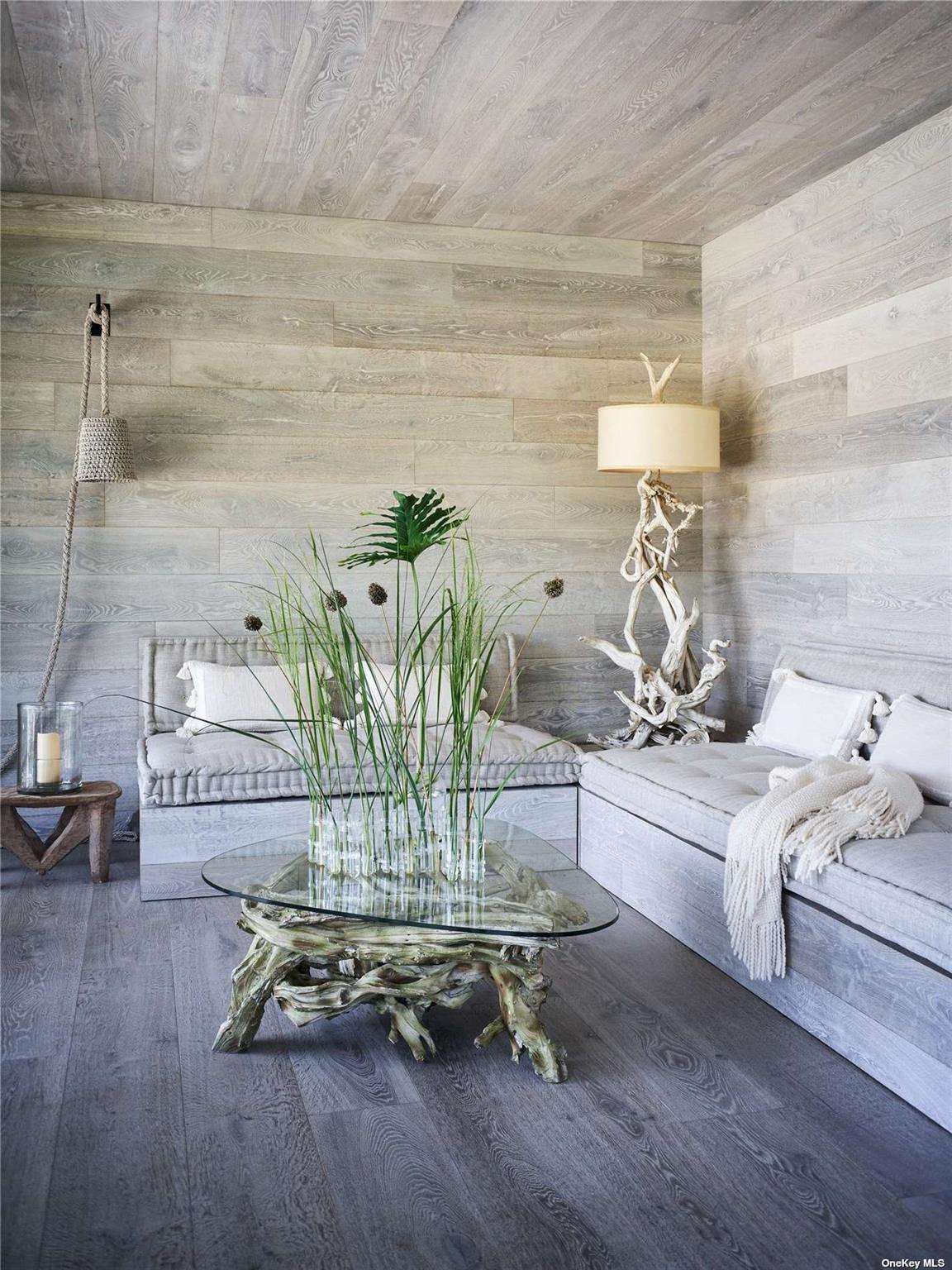 27840 Main Road Orient, NY 11957 - Photo 9 of 25 1st Floor Living Room